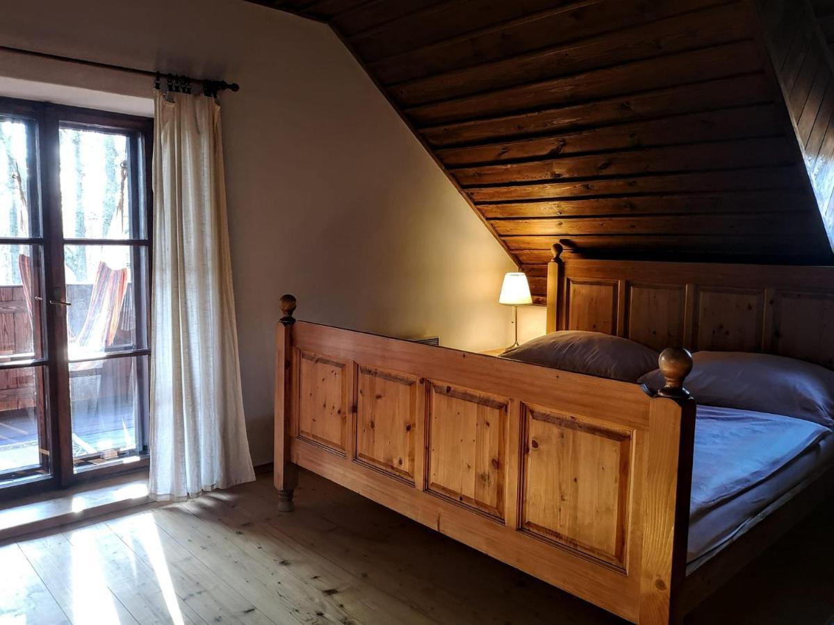 Apartmany Cerveny Dvur Chvalšiny Eksteriør billede