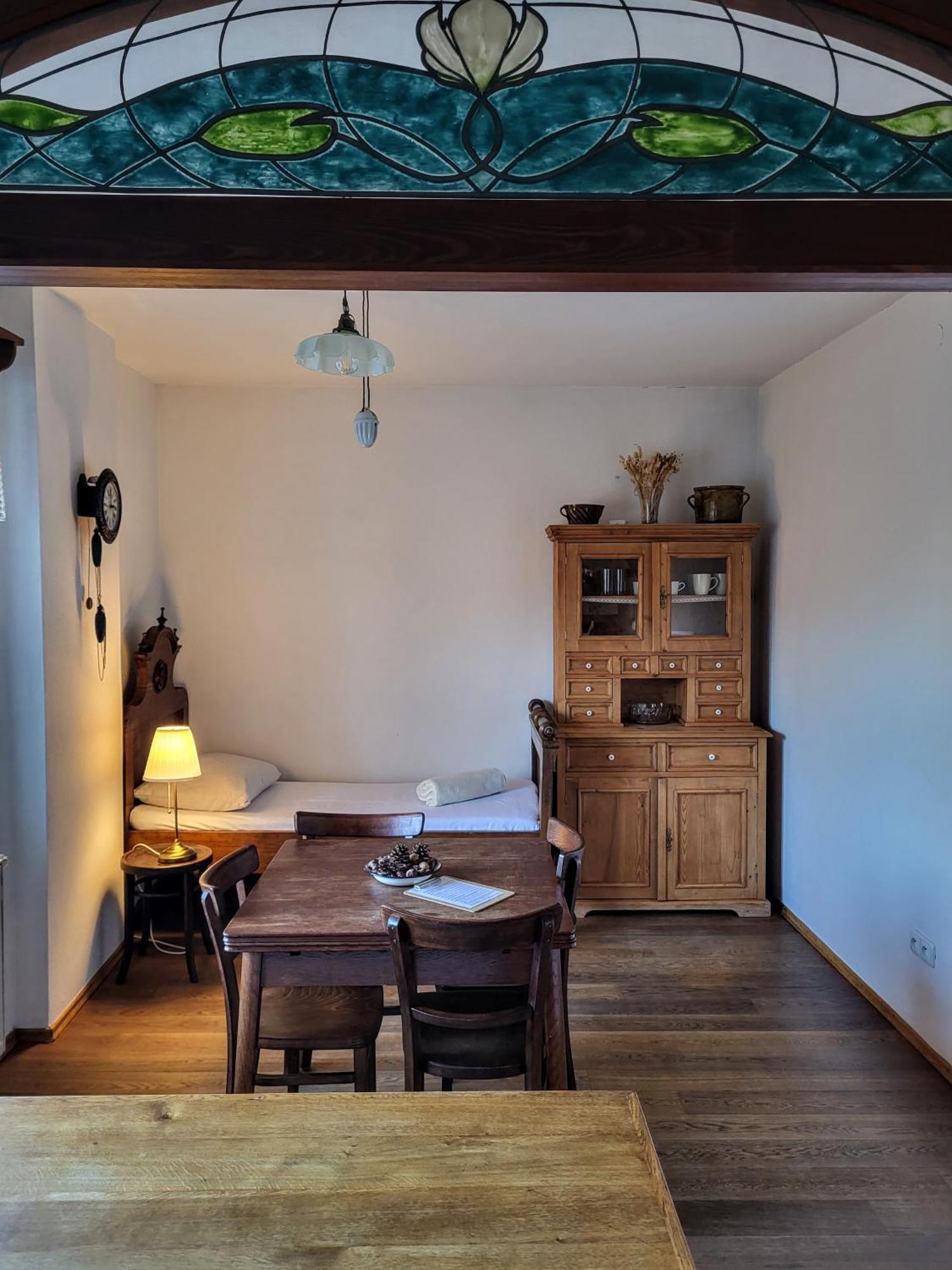 Apartmany Cerveny Dvur Chvalšiny Eksteriør billede